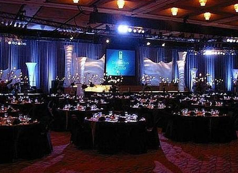 Singer Shivam Chandel performing ghazal events