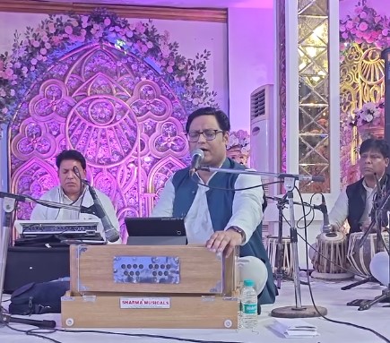 Krishna Radha Bhajan Kirtan Mandali in Delhi Gurgaon Noida